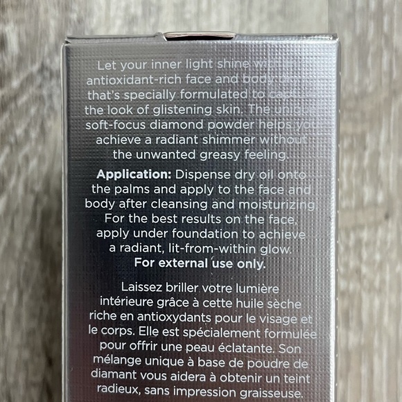 PUR Iconic Glow dry oil. - Picture 5 of 7